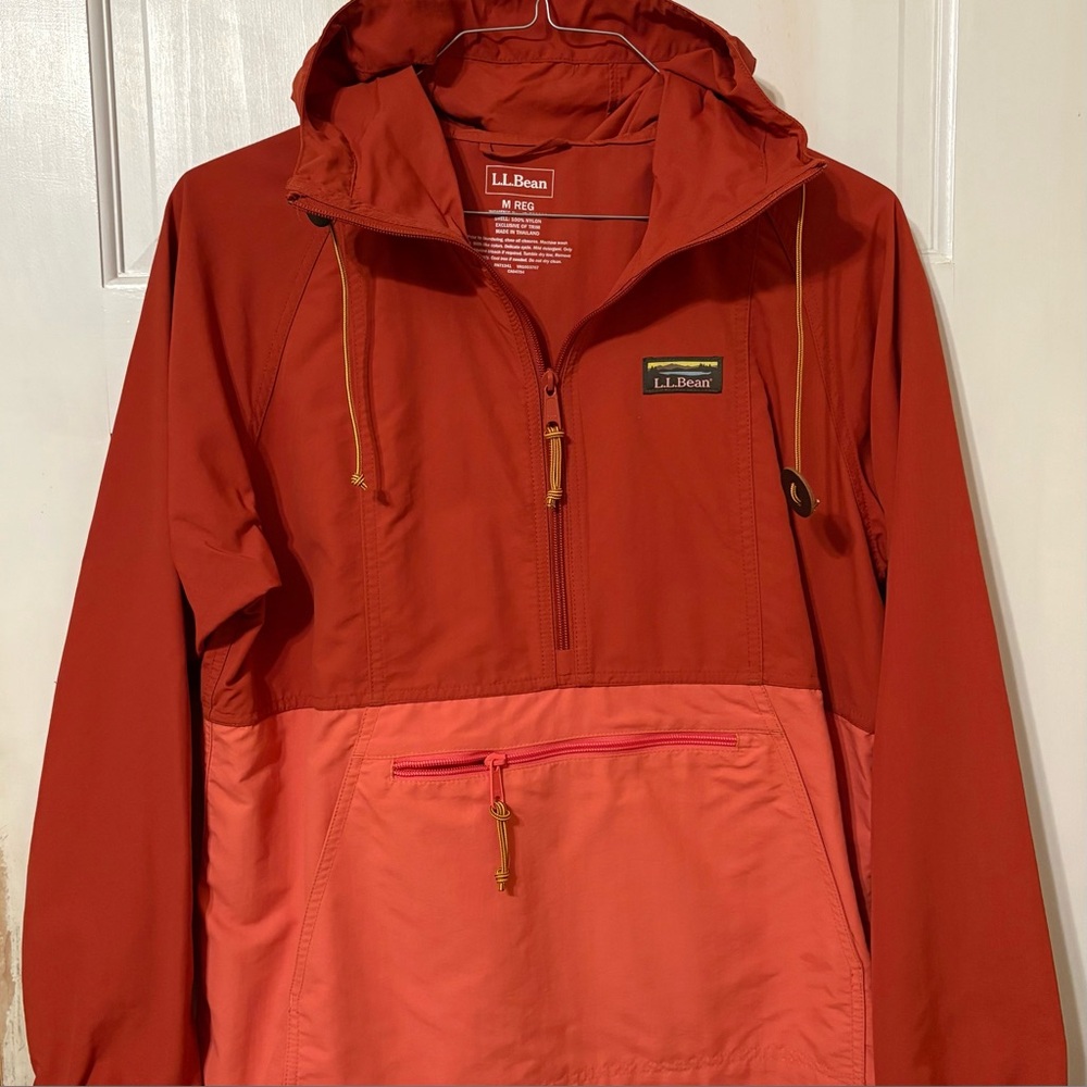 L.L. Bean Woman’s Mountain Classic Anorak Colorblock jacket size M